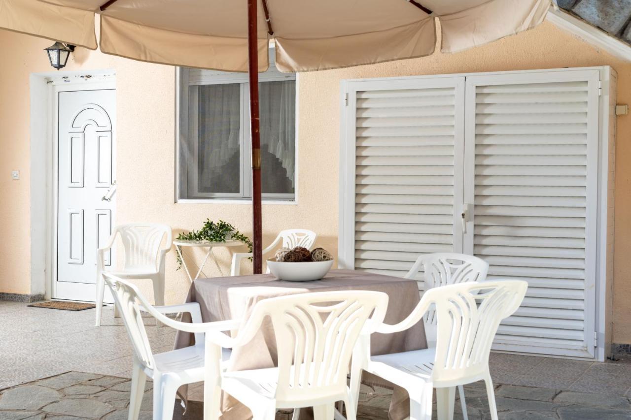 F & B Summer Collection - Paliouri Zewnętrze zdjęcie